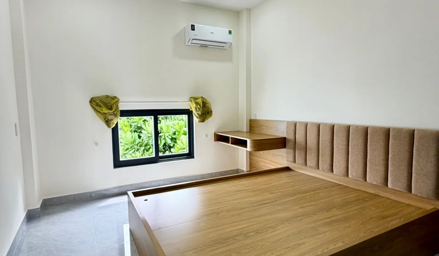 Bán nhà mặt tiền Nguyễn Xí gần Bến Xe Miền Đông - 50m2 3 Tầng 4Phòng Ngủ - Nhà đang sửa sang mới.... Bán nhà mặt phố tại Bình Thạnh, Hồ Chí Minh 01