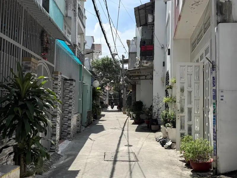 Nhỏ nhưng có võ,nhà sổ riêng, 2 tầng tại phường Đông Hưng Thuận, pháp lý rõ ràng... Bán nhà riêng tại Đông Hưng Thuận, Hồ Chí Minh 01