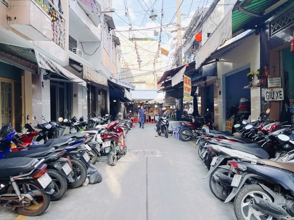 Bán nhà 3 tầng tại quận trung tâm, phù hợp kinh doanh và ở... Bán owner_side tại Hòa Hưng, Hồ Chí Minh 01