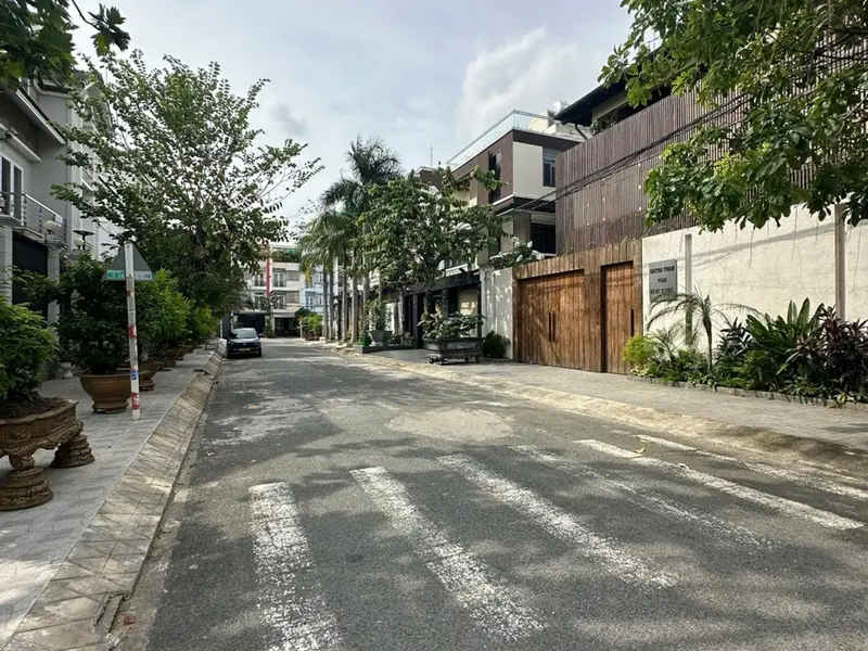 Biệt thự 4 tầng diện tích 200m2 tại khu Ao Sen giá 28 tỷ... Bán biệt thự, liền kề tại An Lạc, Hồ Chí Minh 01