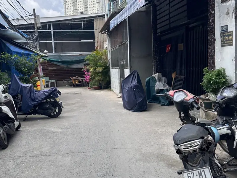 Bán nhà riêng 4 tầng diện tích 45,3m2 hướng Đông Nam tại khu vực Âu Dương Lân... Bán nhà riêng tại Chánh Hưng, Hồ Chí Minh 01