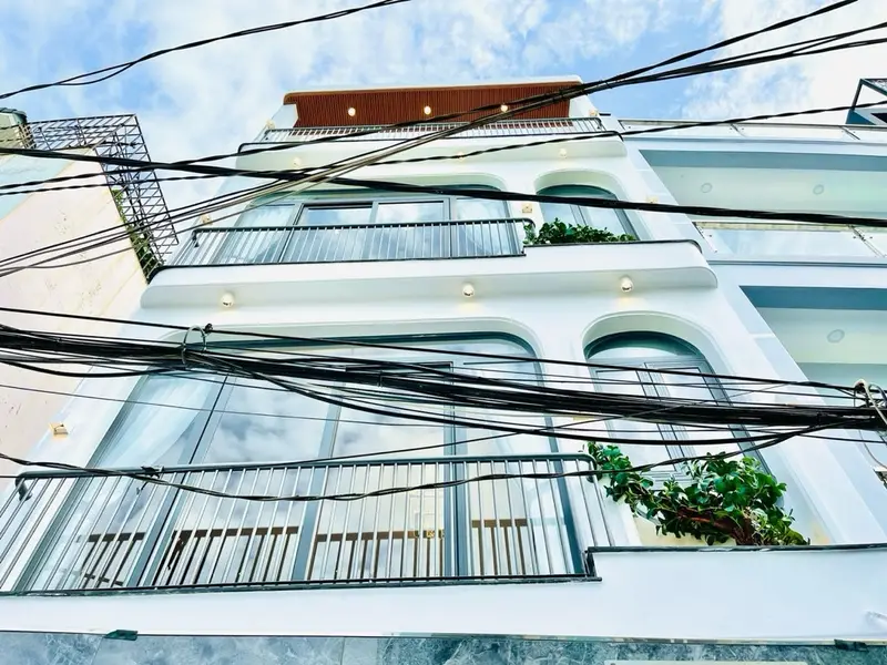 Cơ hội sở hữu nhà đẹp 4 tầng mặt tiền rộng tại Gò Vấp với giá ưu đãi... Bán nhà riêng tại Gò Vấp, Hồ Chí Minh 01