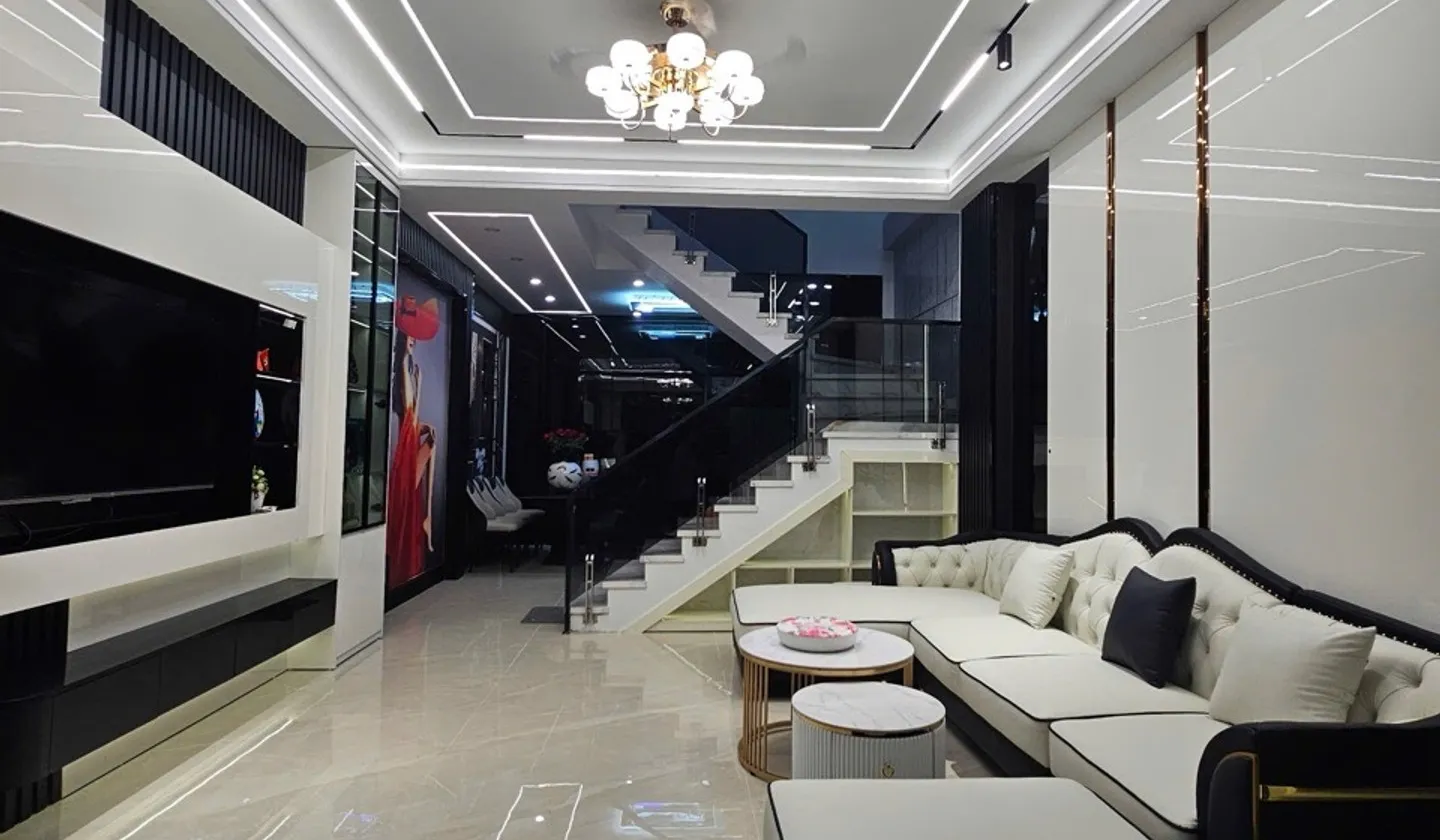 Bán nhà 4 tầng diện tích 50m² gần Hồ Sen, trung tâm thành phố... Bán nhà riêng tại Lê Chân, Hải Phòng 01