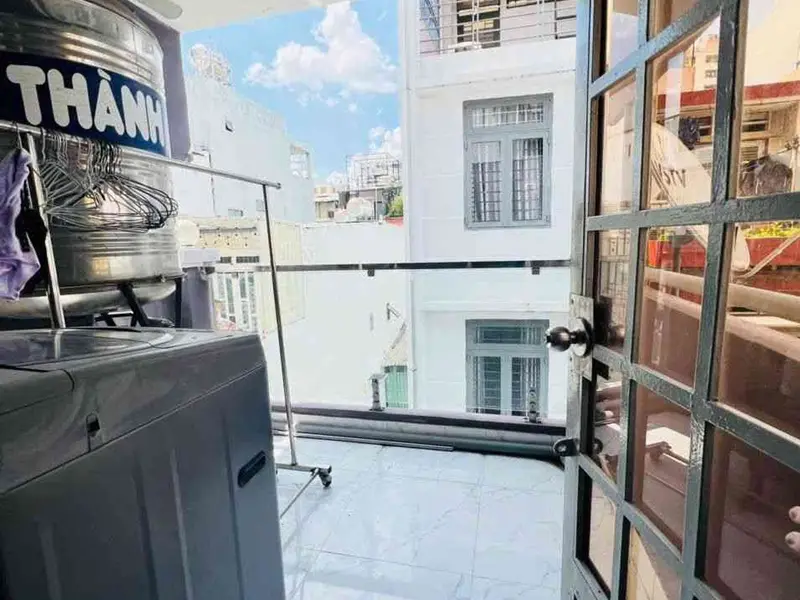 Nhà đẹp hẻm xe hơi Nguyễn Biểu Quận 5 - Sống tiện nghi ngay trung tâm... Bán nhà riêng tại Chợ Quán, Hồ Chí Minh 01