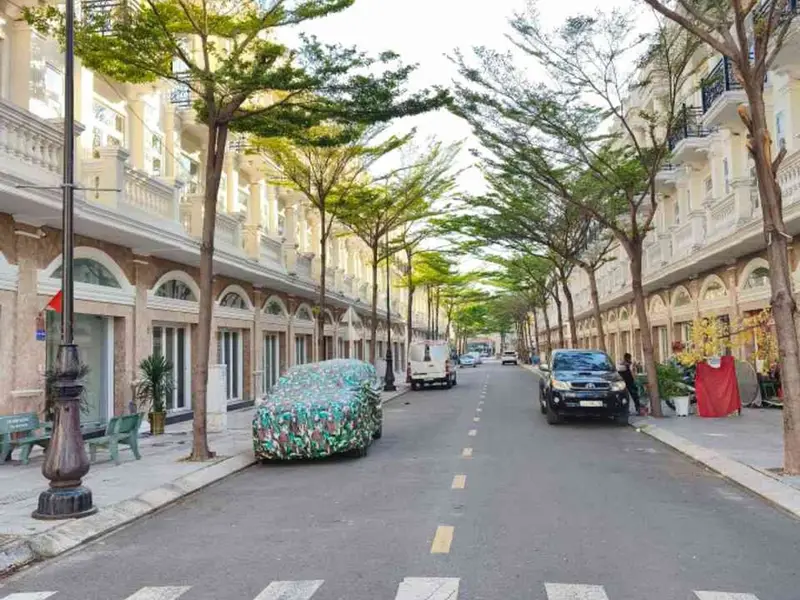 Nhà 4 Tầng Mặt Tiền Kinh Doanh Sầm Uất Tại Dĩ An... Bán nhà mặt phố tại Dĩ An, Hồ Chí Minh 01