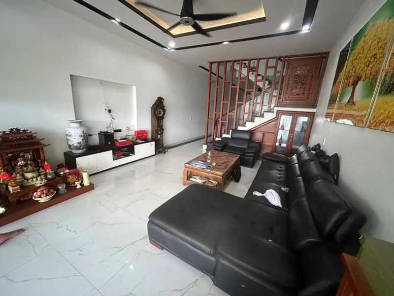 Nhà mặt phố rộng rãi tại trung tâm sầm uất, hưởng trọn tiện ích kinh doanh đẳng cấp... Bán nhà mặt phố tại Tiên Lãng, Hải Phòng 01