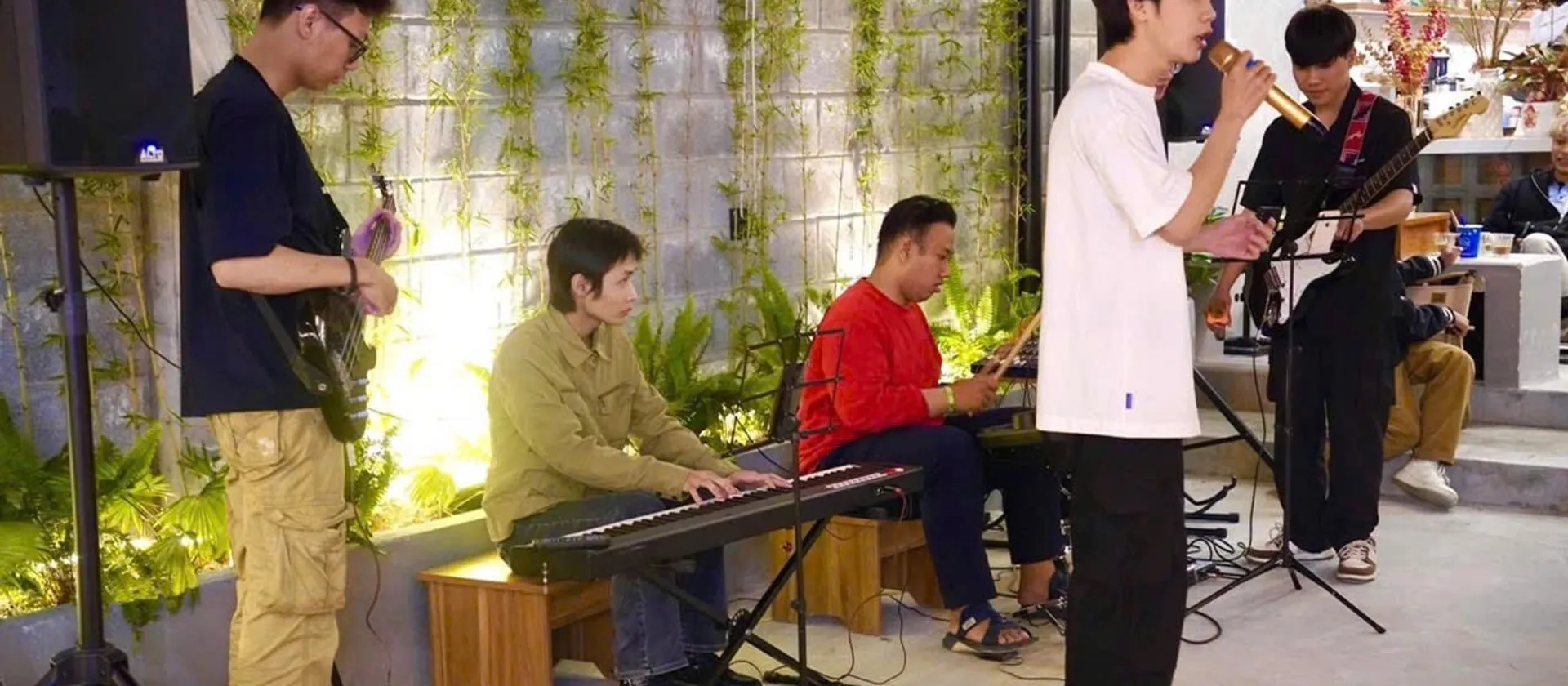 Bán nhà mặt tiền 9.3m Núi Thành, Hải Châu, đất kinh doanh sầm uất... Bán nhà mặt phố tại Hòa Cường, Đà Nẵng 01
