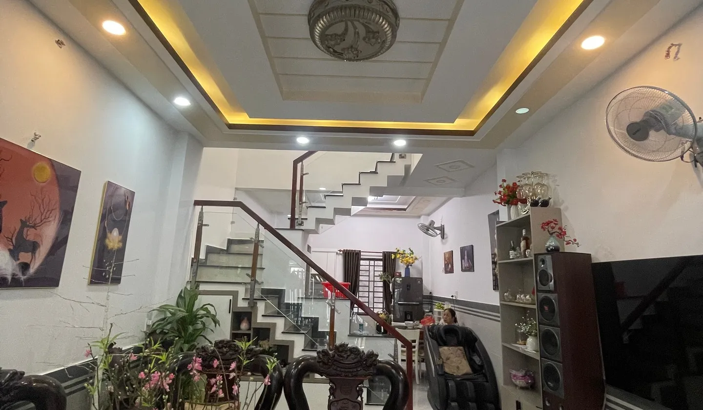 Bán nhà riêng Quang Trung 49m2 giá 5.6 tỷ, 2 phòng ngủ 3 toilet... Bán nhà riêng tại An Hội Tây, Hồ Chí Minh 01