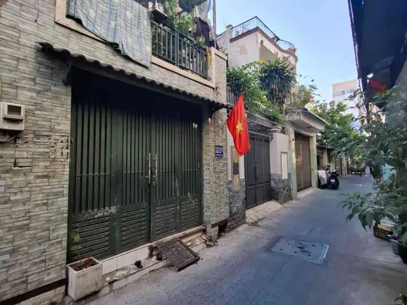 Cơ hội vàng sở hữu nhà 3 tầng khu vực Phạm Văn Chí-Giá chỉ 6.5 tỷ-khách thiện chí bớt lộc... Bán nhà riêng tại Bình Tiên, Hồ Chí Minh 01