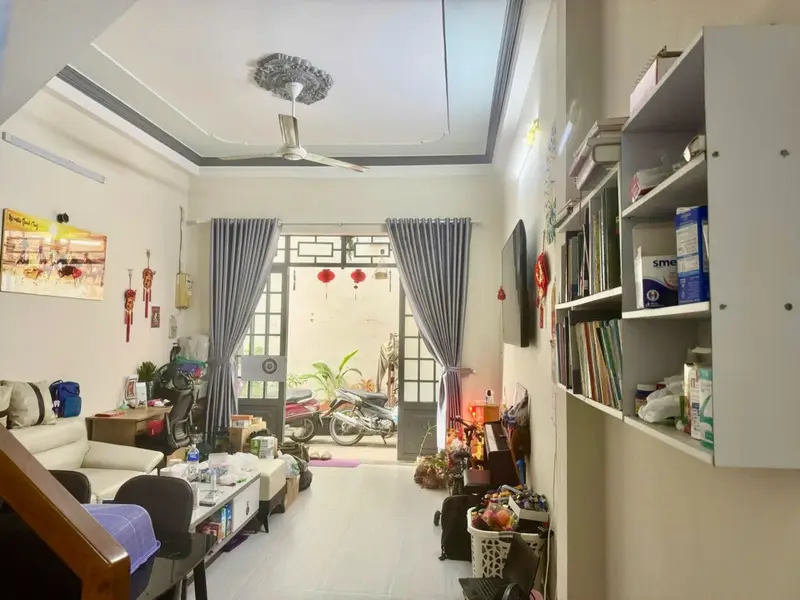 Nhà 2 tầng 40m2 gần chợ Phạm Văn Bạch giá 6,3 tỷ có thương lượng... Bán nhà riêng tại Tân Sơn, Hồ Chí Minh 01