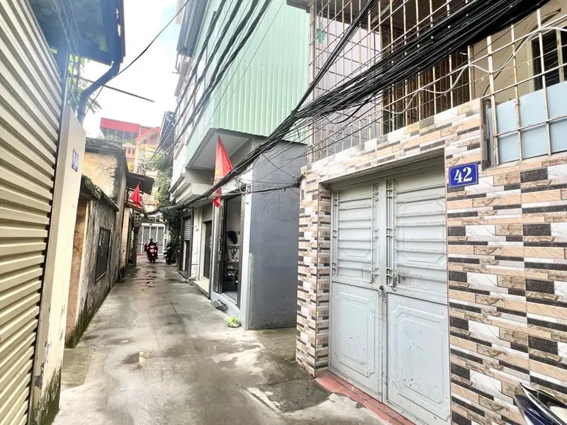 Nhà 2 tầng hướng Đông, sát đường ô tô, khu vực trung tâm thuận tiện... Bán nhà riêng tại An Biên, Hải Phòng 01