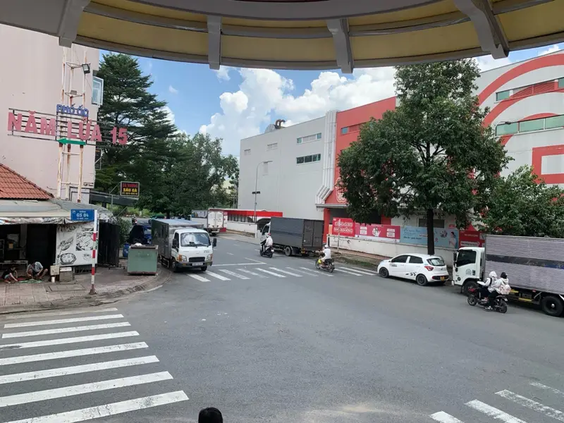 Toà nhà văn phòng 7 tầng mặt tiền rộng tại Bình Dương... Bán văn phòng tại Đông Hòa, Hồ Chí Minh 01