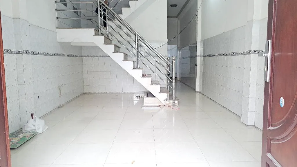 ​Mặt tiền đường Âu Cơ Tân Phú 90m2 nở hậu, dòng tiền 15tr/th, vị trí đắc địa... Bán owner_side tại Tân Sơn Nhì, Hồ Chí Minh 01