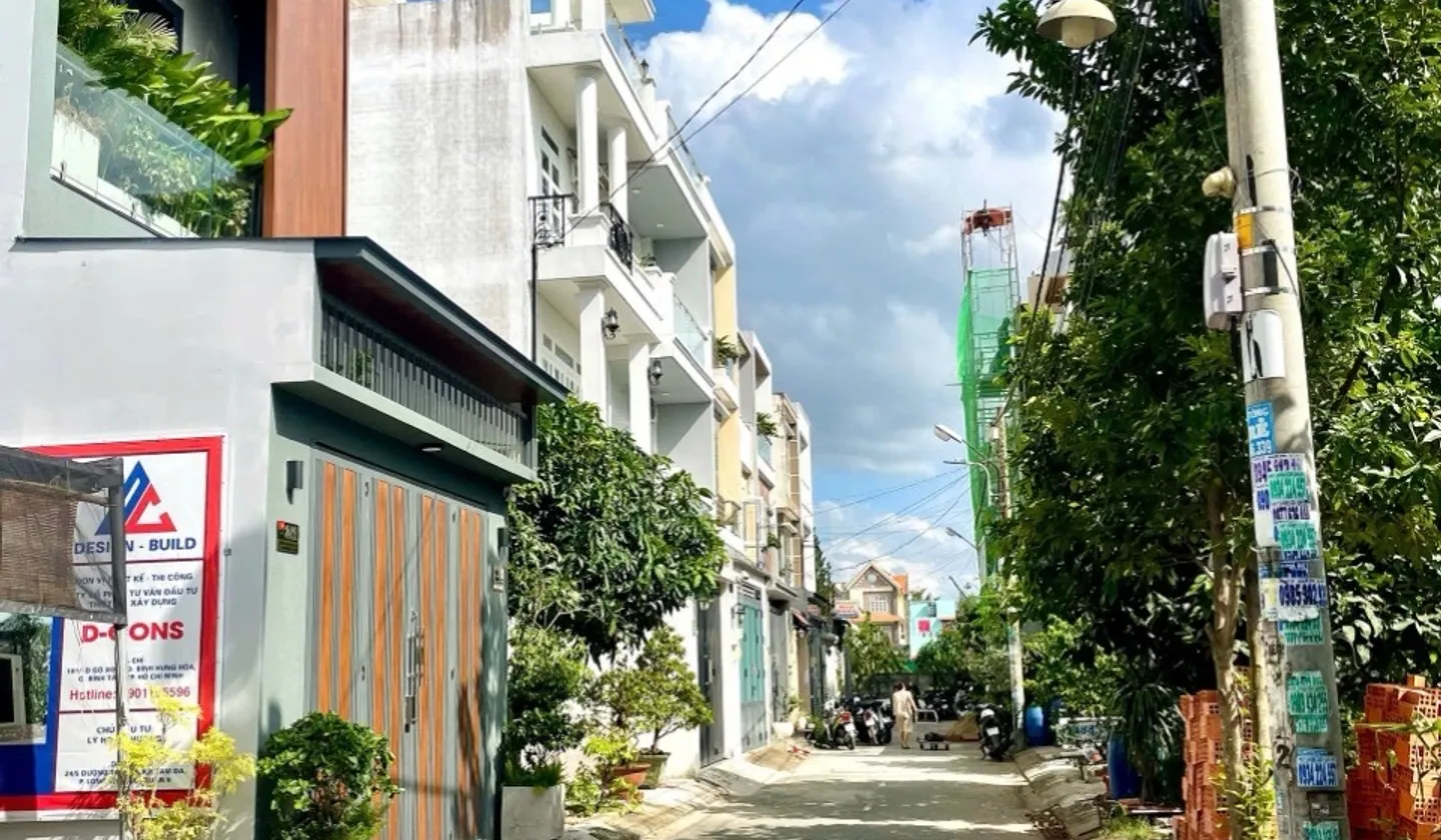 NHÀ ĐẸP 3 TẦNG – GIÁ 4,6 TỶ - NGUYỄN DUY TRINH - QUẬN 9... Bán nhà riêng tại Long Trường, Hồ Chí Minh 01