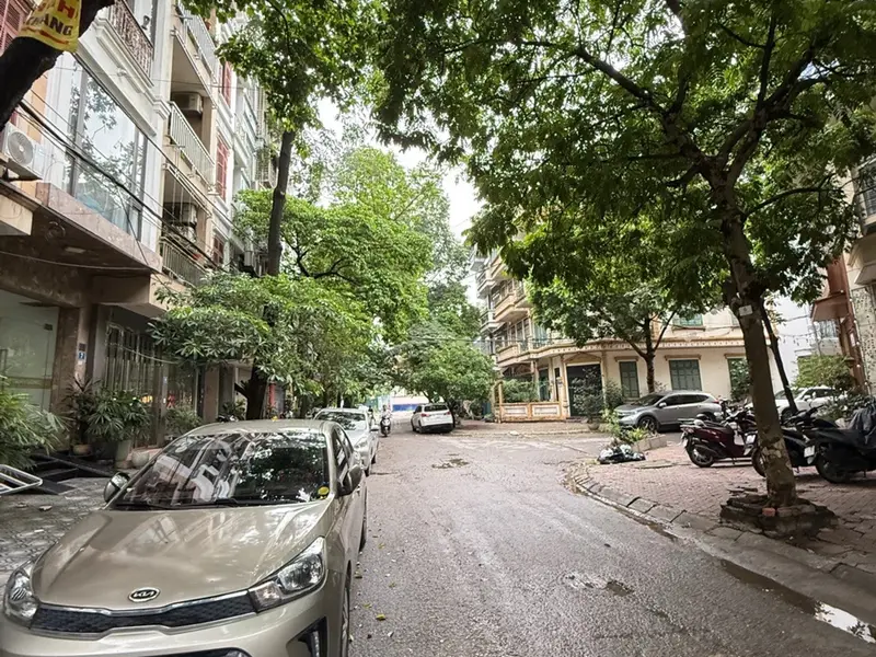 Bán nhà riêng 3.5 tầng diện tích 37m2 khu Lưu Quang Vũ, mặt đường rộng ô tô tránh... Bán nhà riêng tại Yên Hòa, Hà Nội 01