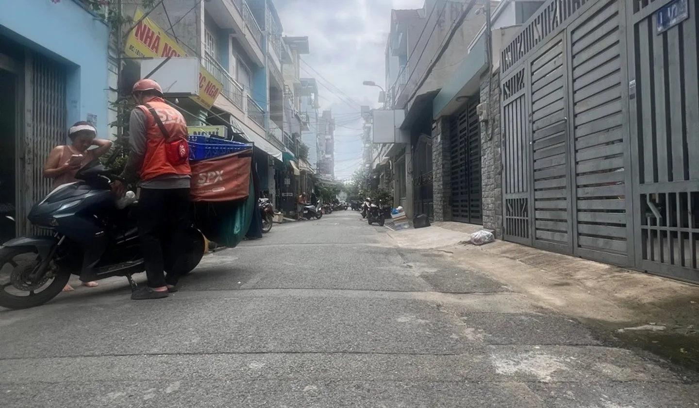 Bán nhà riêng 3 tầng xã Tân Thới Nhất, diện tích 72m², ôtô đỗ trong nhà, giá 8.9 tỷ... Bán nhà riêng tại Bình Hưng Hòa, Hồ Chí Minh 01