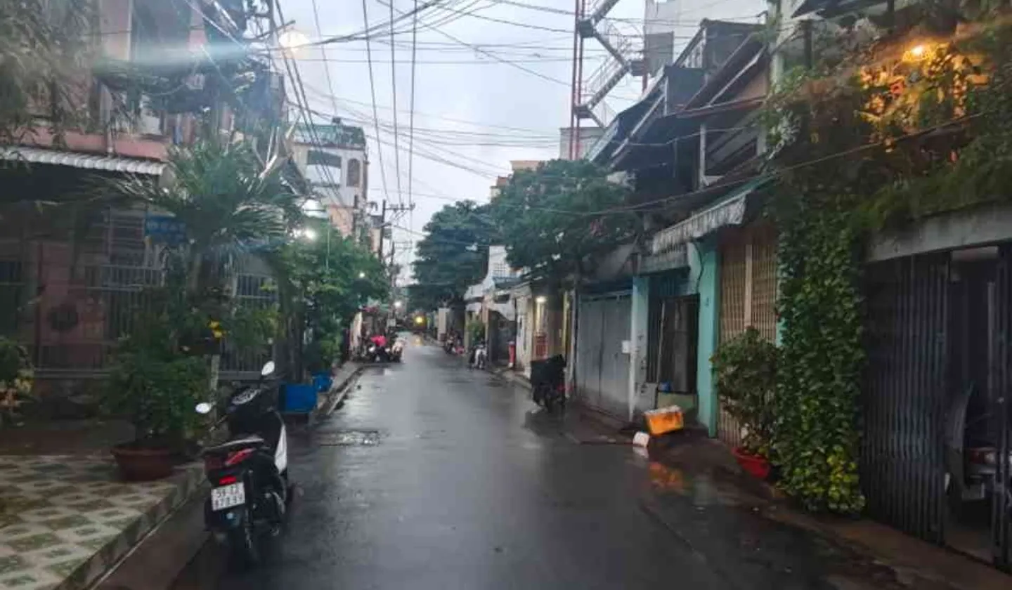 Nhà mặt phố tiện nghi ngay chợ Phú Trung, Tân Phú... Bán nhà mặt phố tại Tân Phú, Hồ Chí Minh 01