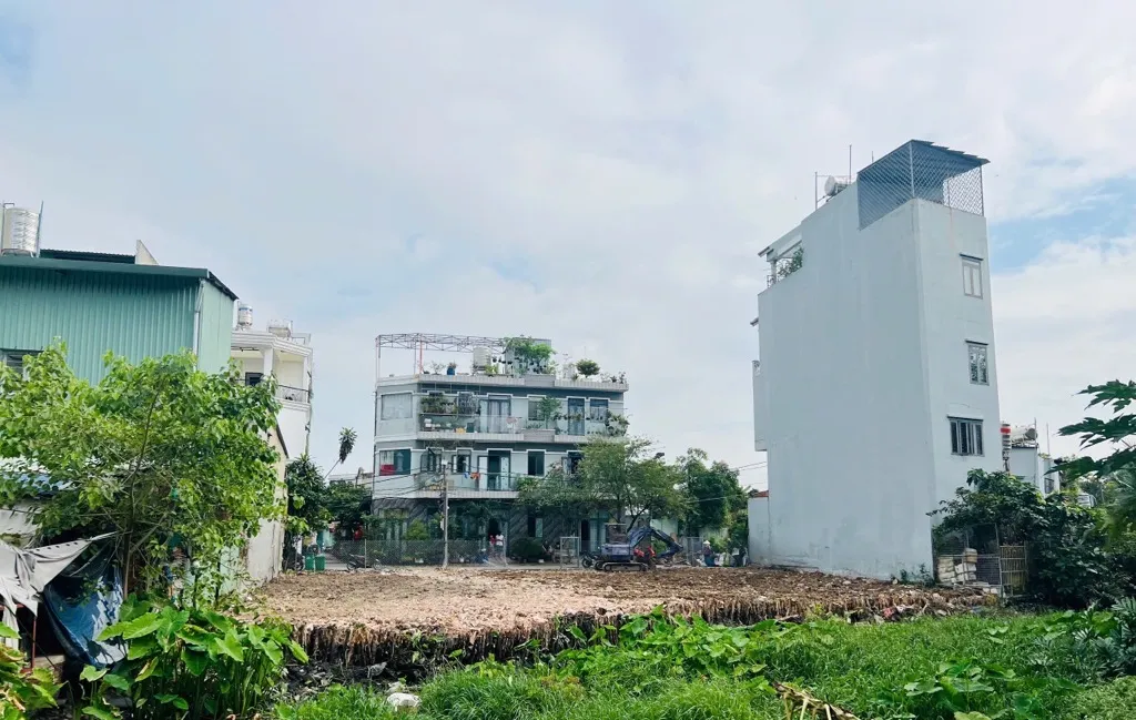 Bán đất mặt tiền 24,4m tại phường 15, quận Gò Vấp với diện tích 453m², pháp lý cơ sở... Bán đất tại An Hội Đông, Hồ Chí Minh 01