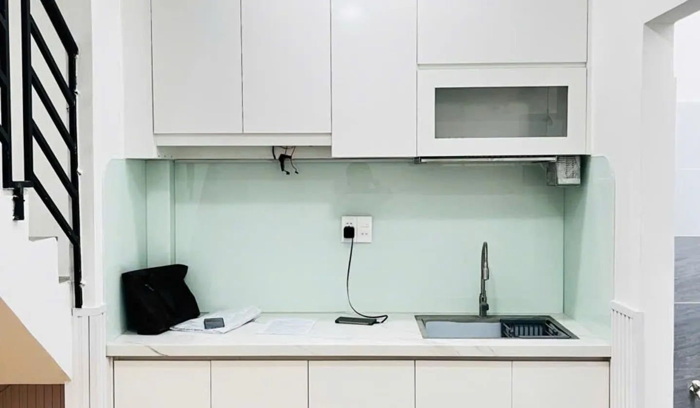 Bán nhà riêng 2 tầng 39m2 ở Tân Phú, giá 5,2 tỷ, hẻm rộng ô tô vào... Bán nhà riêng tại Bình Hưng Hòa, Hồ Chí Minh 01