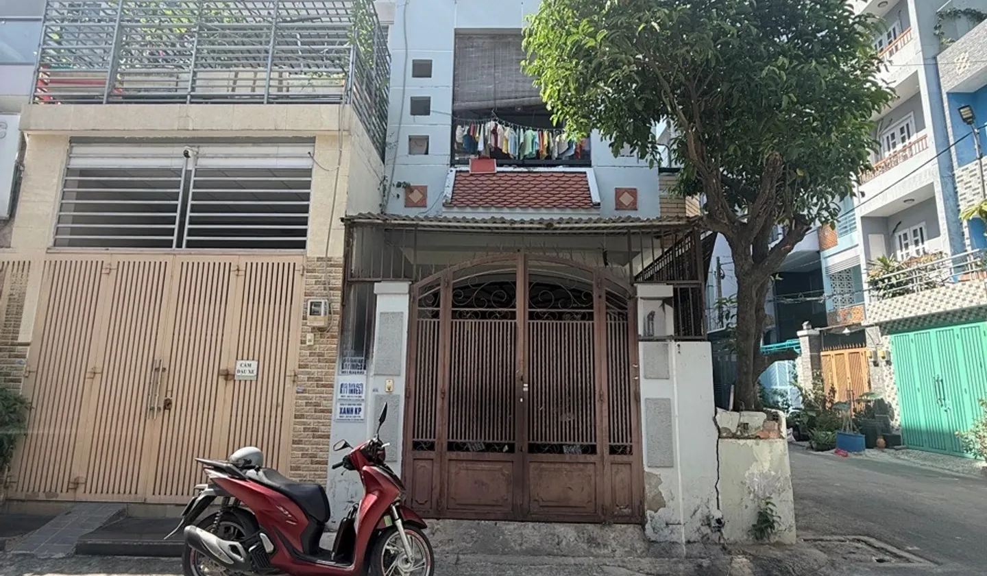 Nhà 2 tầng hẻm xe hơi gần ga T3 sân bay, kinh doanh tiện lợi... Bán nhà riêng tại Bảy Hiền, Hồ Chí Minh 01