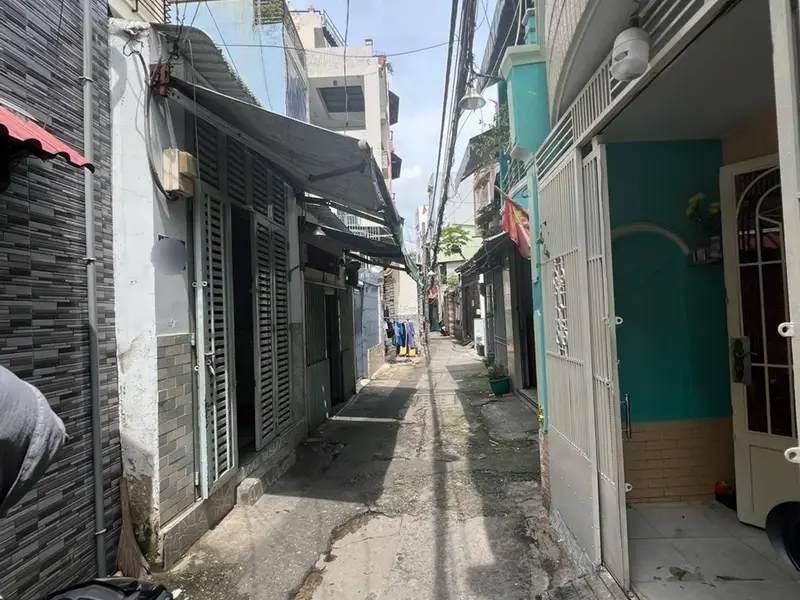 Bán nhà 4 tầng 5 phòng ngủ tại phường Khánh Hội, Quận 4, diện tích 63.6m²... Bán nhà riêng tại Xóm Chiếu, Hồ Chí Minh 01