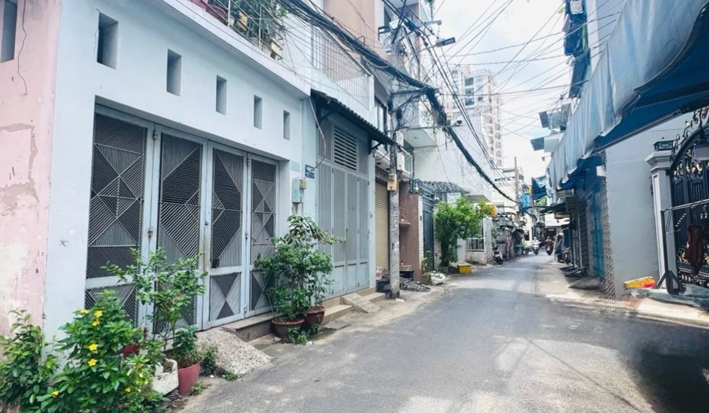 Bán đất tặng nhà - Sát Hẻm Xe Hơi - 41m2 - Thiên Phước - Tân Bình💥... Bán nhà riêng tại Tân Hòa, Hồ Chí Minh 01