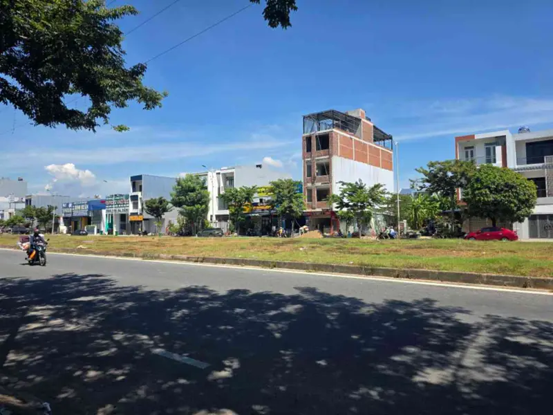 Lô đất mặt tiền trung tâm Hòa Xuân, Đà Nẵng giá tốt... Bán đất tại Hòa Xuân, Đà Nẵng 01