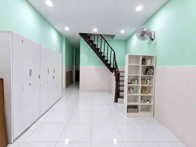 Bán nhà 2 tầng 127,8m2 tại phường Tăng Nhơn Phú, HCM, giá 8,95 tỷ... Bán nhà riêng tại Tăng Nhơn Phú, Hồ Chí Minh 01