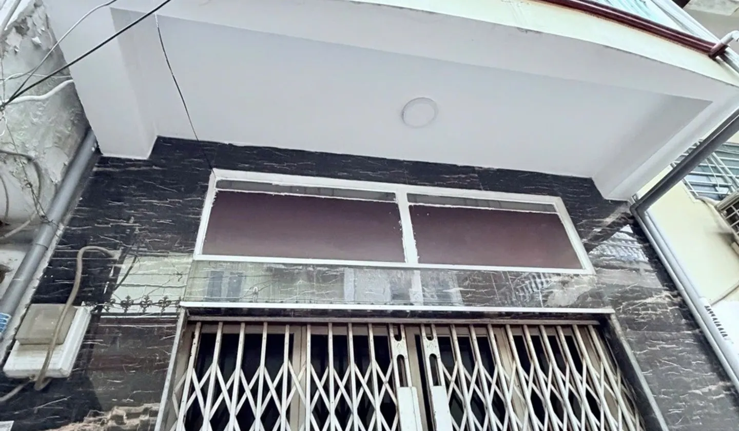 Bán nhà 3 tầng kiên cố 30m2 khu vực Tân Bình, giá 5,04tỷ... Bán nhà riêng tại Bảy Hiền, Hồ Chí Minh 01