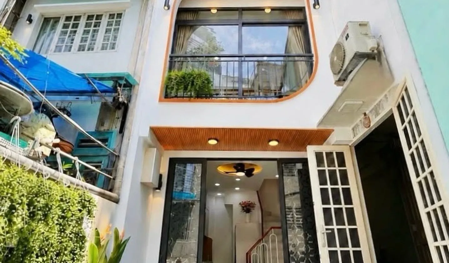 Nhà 3 tầng siêu xinh ngay Bình Thạnh, tiện nghi đầy đủ... Bán nhà riêng tại Bình Thạnh, Hồ Chí Minh 01