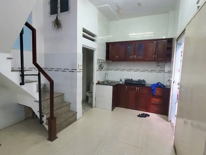 Nhà Lô Góc 2 Tầng Hẻm Thông, Thoáng Mát Giá Ưu Đãi... Bán nhà riêng tại Nhiêu Lộc, Hồ Chí Minh 01