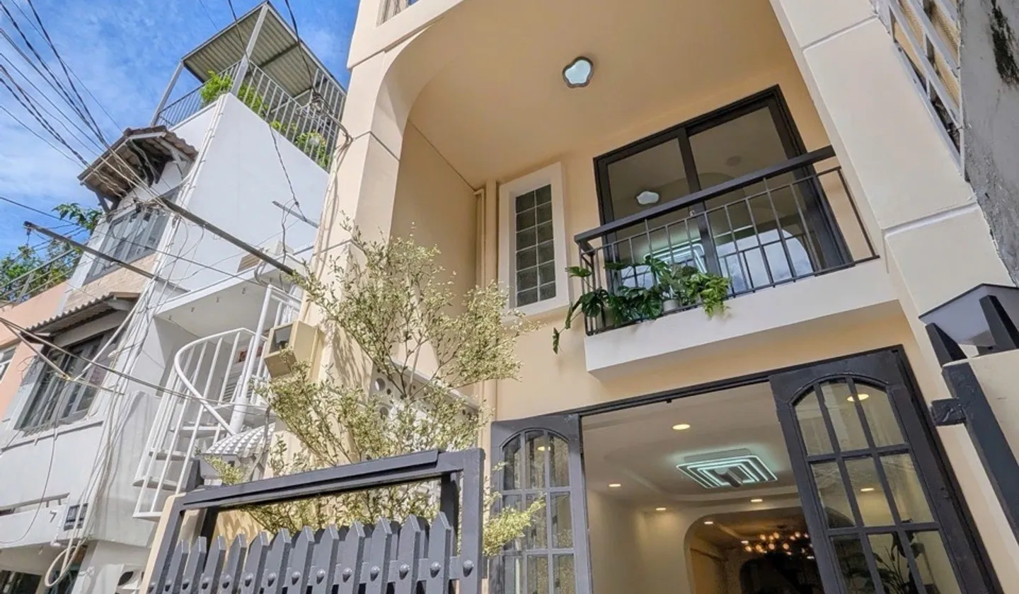 Bán nhà mới có gu gần mặt tiền đường Phan Đăng Lưu - vị trí đẹp nhà đẹp giá còn thương lượng mạnh... Bán nhà riêng tại Đức Nhuận, Hồ Chí Minh 01