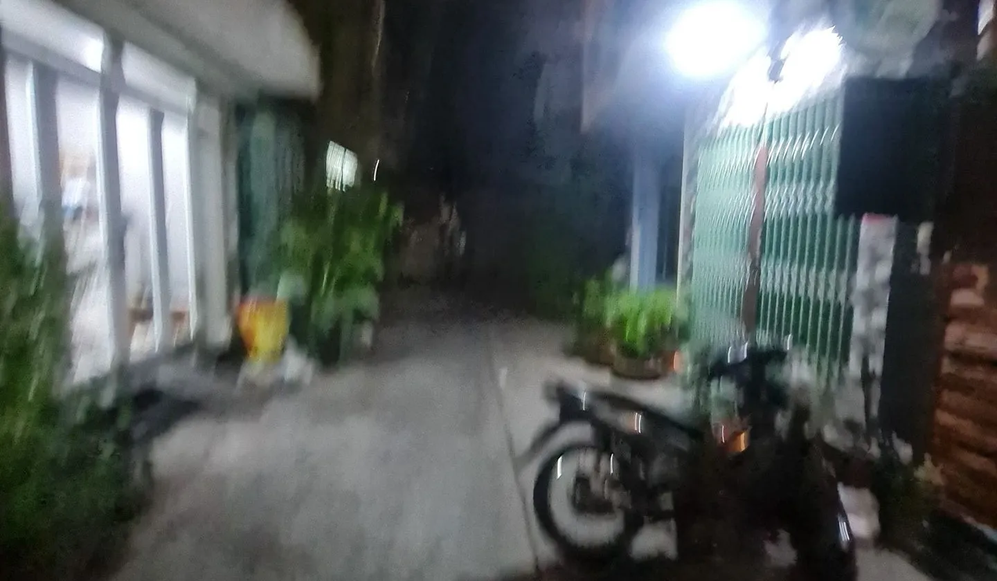 Nhà hẻm xe hơi gần Cách Mạng Tháng 8 - Giá tốt cho nhà đầu tư... Bán nhà riêng tại Hòa Hưng, Hồ Chí Minh 01