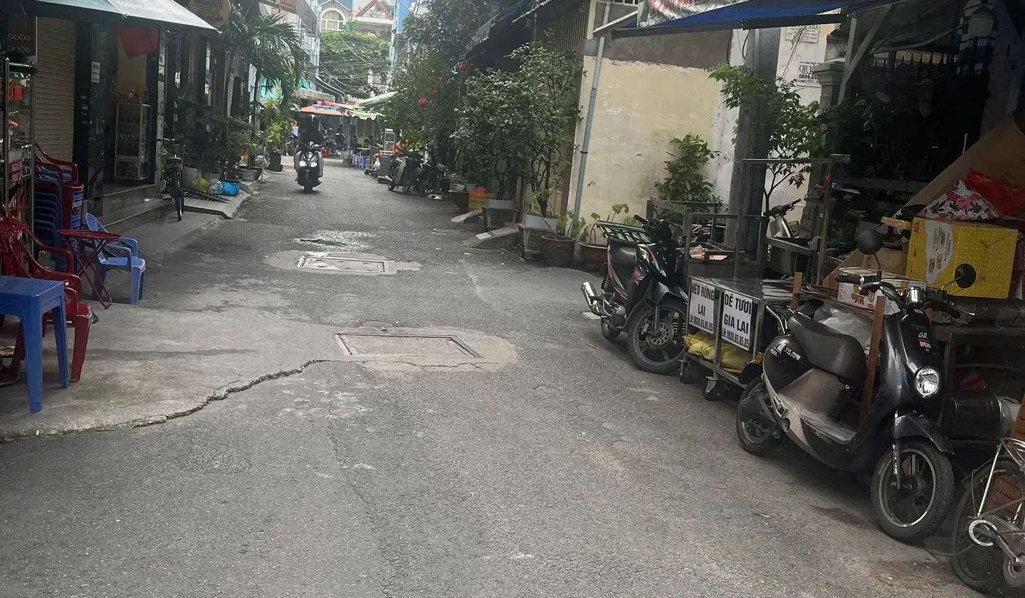 Nhà 2 tầng khu vip Quận 10, giá ưu đãi chỉ 8.4 tỷ... Bán nhà riêng tại Diên Hồng, Hồ Chí Minh 01
