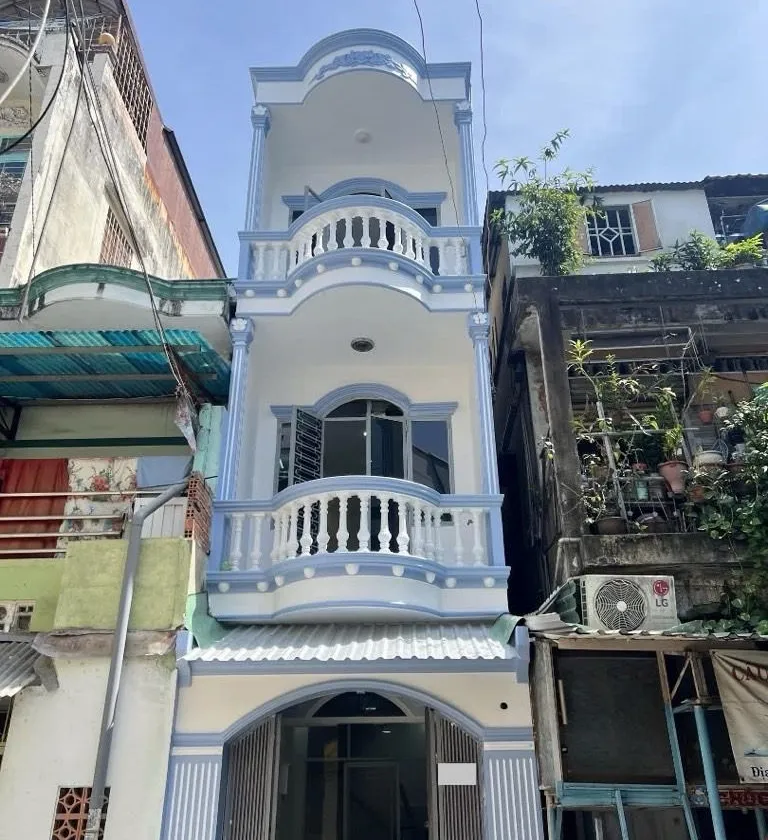 Nhà 4 tầng đẹp, hẻm xe tải Q.10, vào ở ngay... Bán owner_side tại Hòa Hưng, Hồ Chí Minh 01