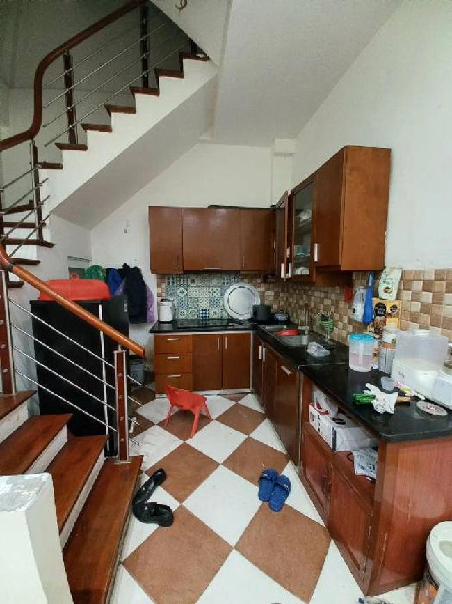 HIẾM – Ô TÔ 5M – DÂN XÂY – HAI BÀ TRƯNG tại Hà Nội 01