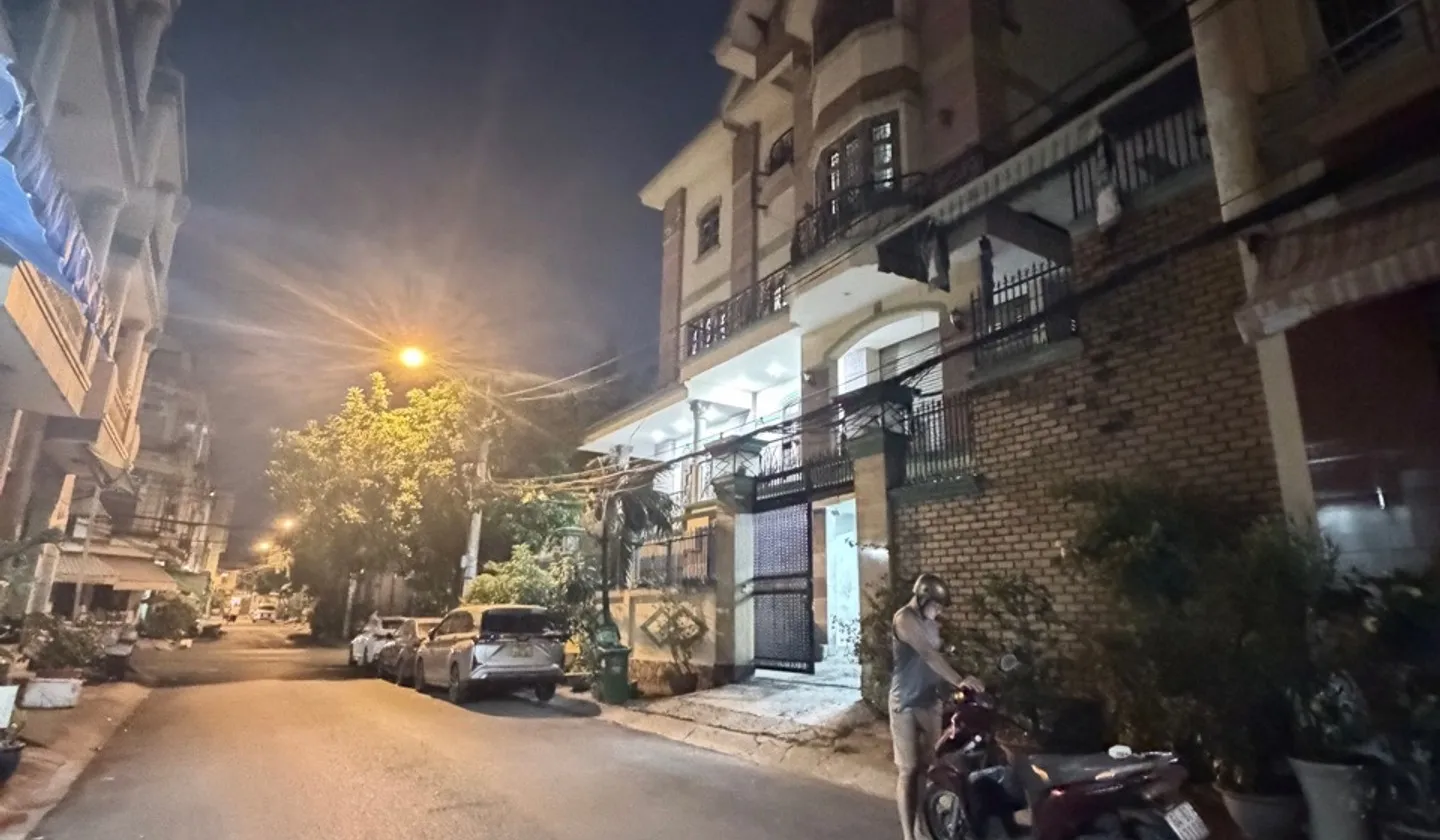 Bán nhà mặt phố Bà Hom, Quận 6, mặt tiền 5m, 3 tầng, diện tích 68m2... Bán nhà mặt phố tại Phú Lâm, Hồ Chí Minh 01