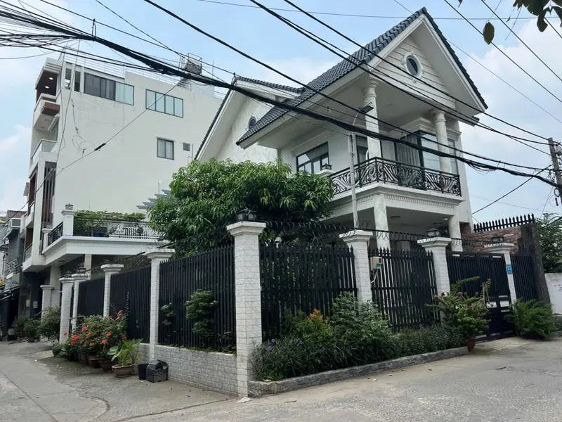 Biệt thự phố sang trọng mặt tiền rộng tại Bình Tân... Bán nhà mặt phố tại Bình Hưng Hòa, Hồ Chí Minh 01