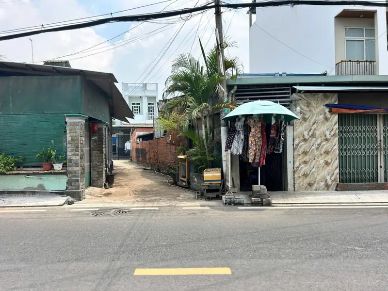 🔥 CẦN BÁN CĂN 2 MẶT TIỀN TÂN XUÂN – ĐỐI DIỆN CA XÃ – 90M² NỔ HẬU 6M – NHỈNH 3 TỶ... Bán nhà mặt phố tại Hóc Môn, Hồ Chí Minh 01