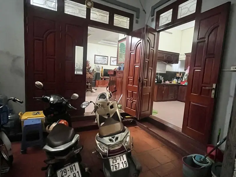 Nhà lô góc 4 tầng 4 phòng ngủ 77/80m2 hướng Đông Nam tại Lê Hồng Phong... Bán nhà riêng tại Hà Đông, Hà Nội 01