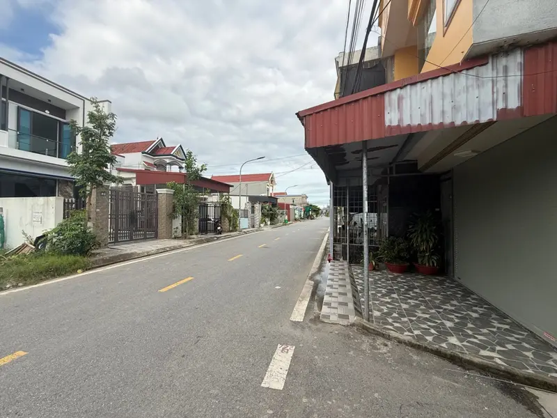Nhà 3 tầng ô tô đỗ cửa, khu dân cư sầm uất... Bán nhà riêng tại An Hải, Hải Phòng 01