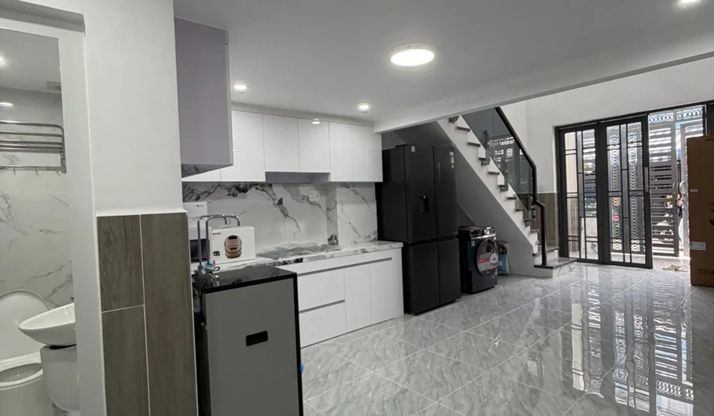 Bán nhà riêng 3 tầng tại quận Bình Tân với nội thất đầy đủ, diện tích 40m2... Bán nhà riêng tại Bình Trị Đông, Hồ Chí Minh 01