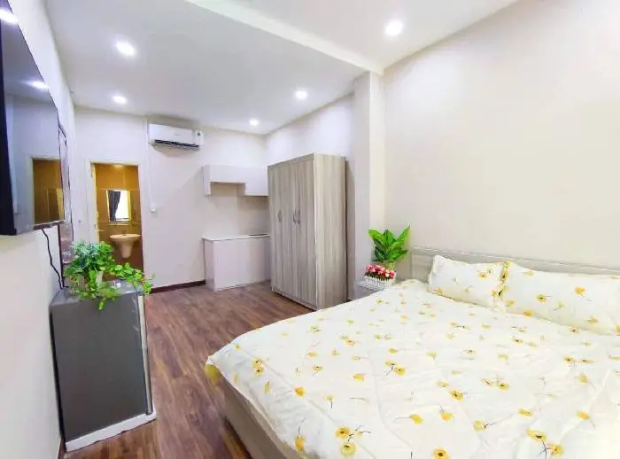 MTKD KHU ĐỆ NHẤT KHÁCH SẠN - VỊ TRÍ ĐẮC ĐỊA - GIÁ TỐT NHỈNH 200TR/M CẢ NHÀ - HĐ THUÊ 95TR/TH... Bán nhà mặt phố tại Tân Sơn Nhất, Hồ Chí Minh 01