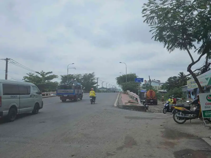 Bán nhà riêng diện tích lớn tại Nguyễn Cửu Phú, phù hợp phát triển dự án... Bán nhà riêng tại Tân Tạo, Hồ Chí Minh 01