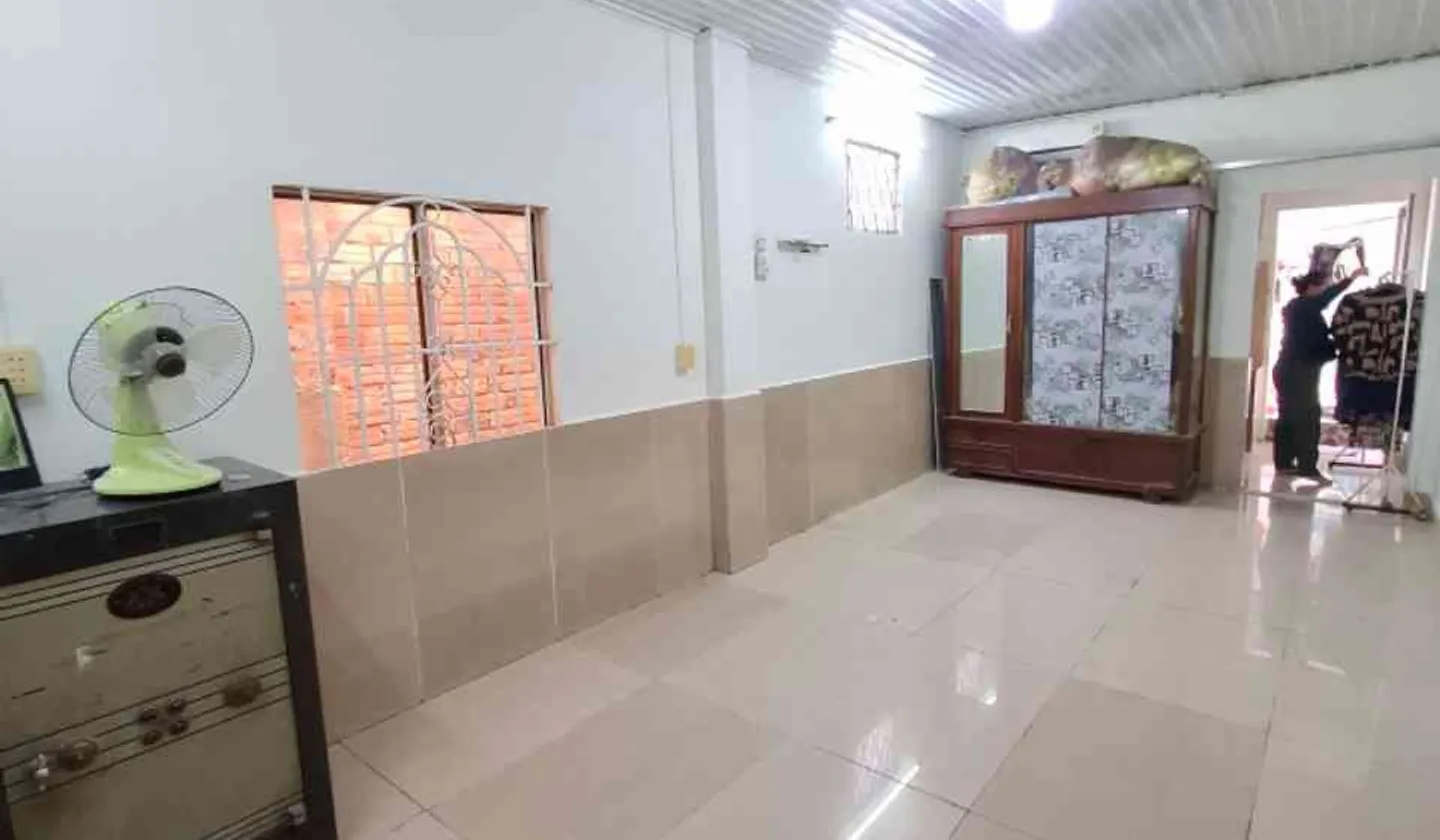 Nhà mặt phố 3 tầng, diện tích 83.6m2, quận Tân Phú... Bán nhà mặt phố tại Tân Phú, Hồ Chí Minh 01