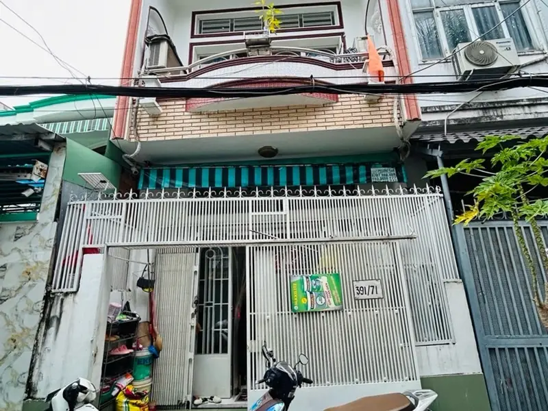 Bán nhà riêng 2 tầng hướng Nam tại Huỳnh Tấn Phát, tiện kinh doanh với giá 6.6 tỷ... Bán nhà riêng tại Tân Thuận, Hồ Chí Minh 01