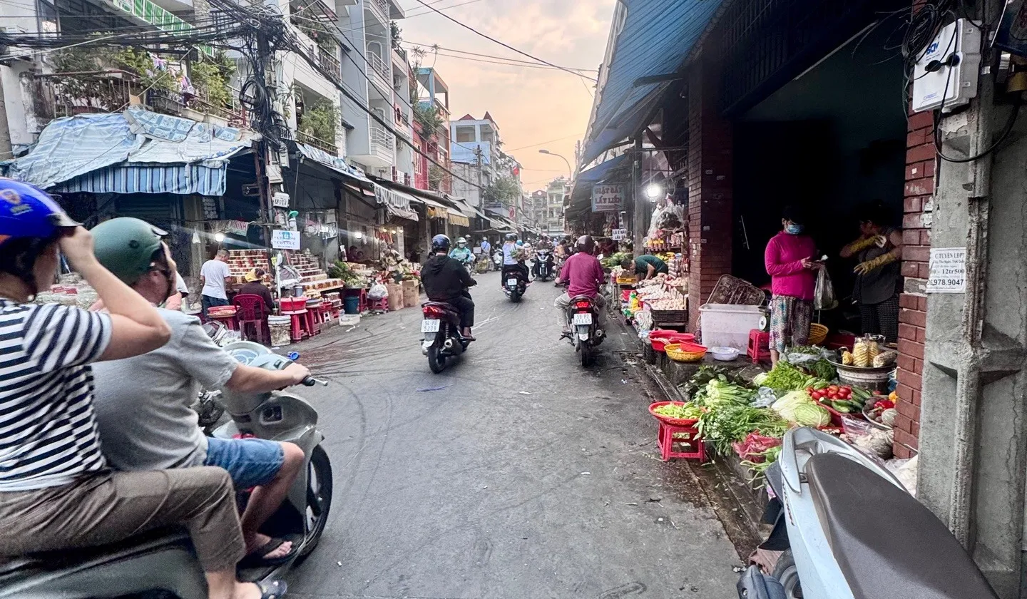 Bán nhà mặt phố 3 tầng, 5.1m mặt tiền, giá 29 tỷ tại Tân Bình... Bán nhà mặt phố tại Bảy Hiền, Hồ Chí Minh 01