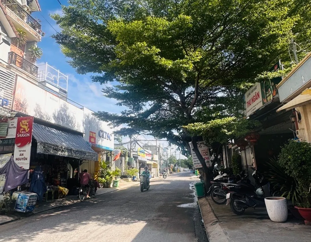 🔥 CHỦ GẤP BÁN – GIẢM 150 TRIỆU – GIÁ MỚI CÒN 6.350 TỶ 🔥
🏡 Siêu phẩm Thạnh Xuân 22, diện tích rộn... Bán nhà riêng tại Thới An, Hồ Chí Minh 01