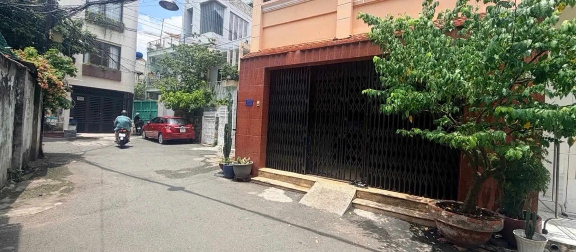 Bán nhà riêng Lê Quang Định Bình Thạnh hẻm xe hơi chỉ 2ty8... Bán nhà riêng tại Bình Lợi Trung, Hồ Chí Minh 01