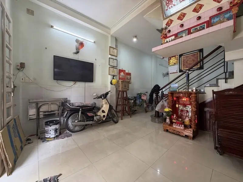 NHÀ PHỐ GẦN TIỆN ÍCH, PHÙ HỢP GIA ĐÌNH MUỐN Ở THUẬN TIỆN.... Bán nhà riêng tại Bình Thới, Hồ Chí Minh 01